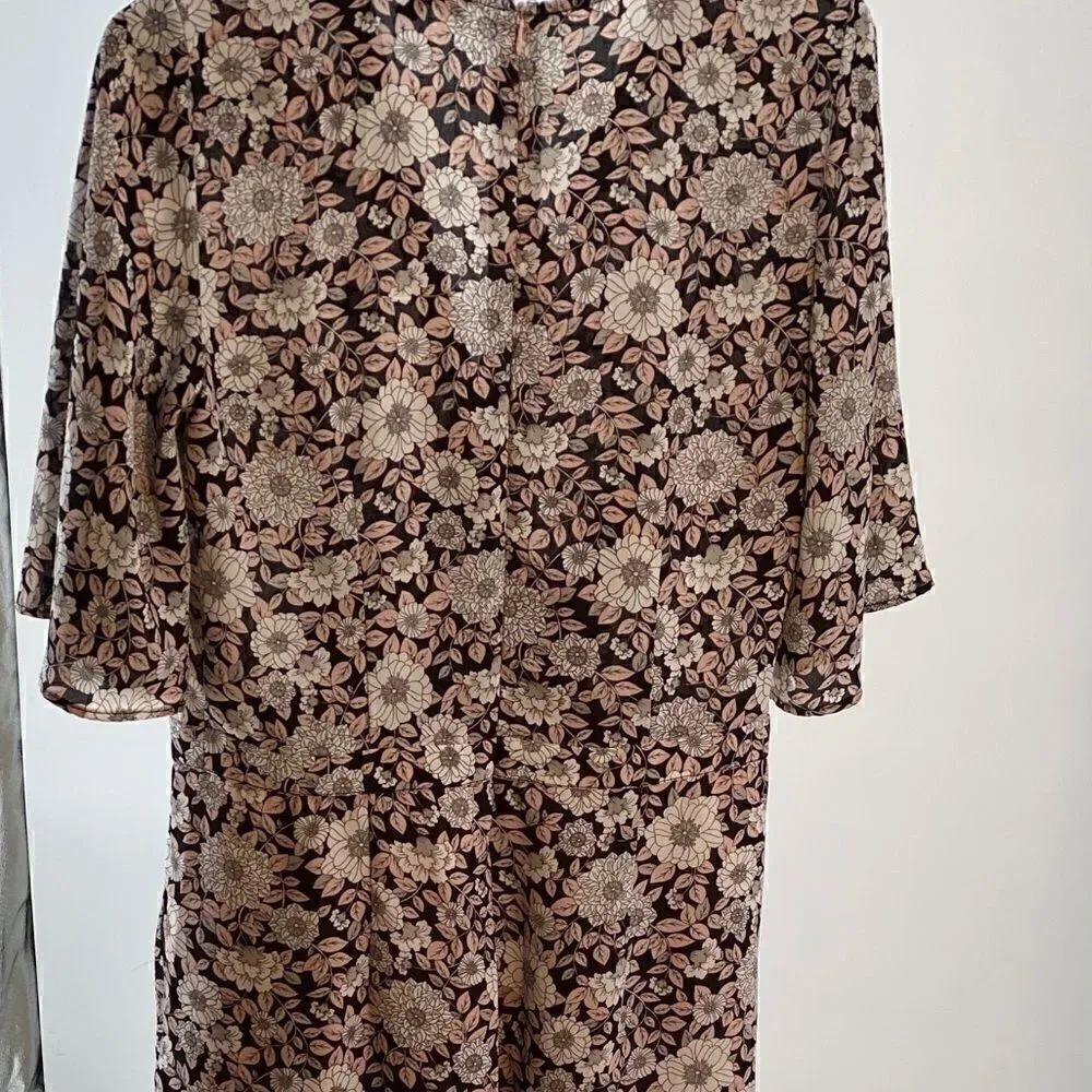 Size 2 romper - Picture 5 of 5